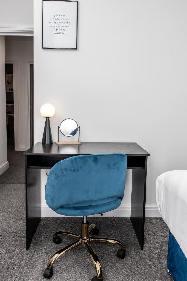 Cosy 4-Bedroom Apartment Next To Borough London Eksteriør bilde